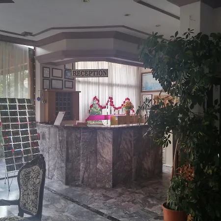 Gold River Apartahotel *