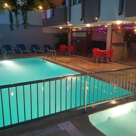 Apartahotel Gold River *