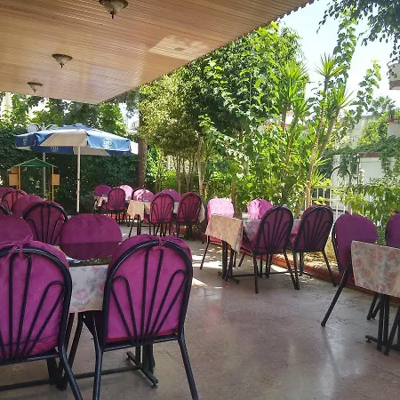 Apartahotel Gold River *
