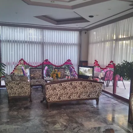 Gold River Lejlighedshotel *